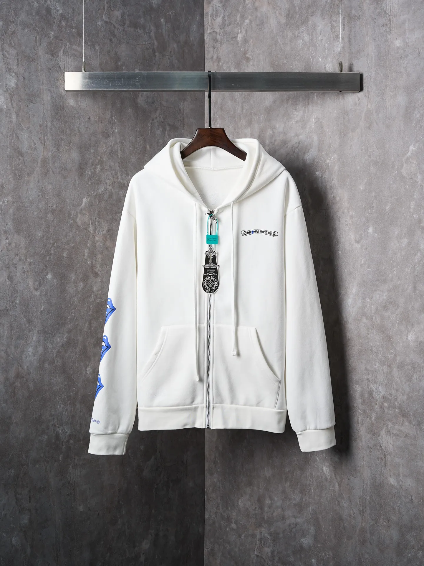 P460 Actual hanging auction] Chrome Hearts/Chrome Heart CH Tongue Glue Printed Sweater Hooded Jacket [Ready Stock] S M L